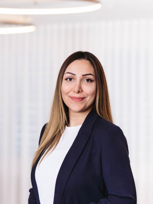 Hülya Ipek - Anlageberaterin Junior