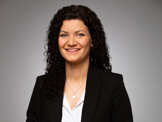 Besa Hyseni - Leiterin Anlagekunden und Finanzplanung