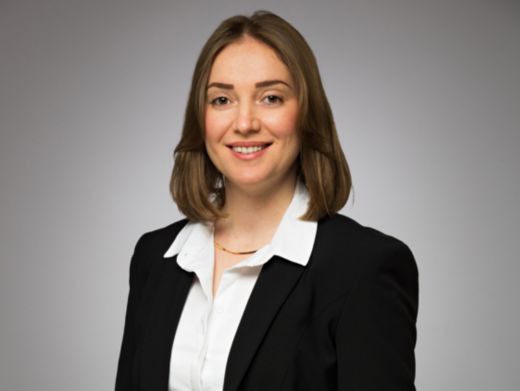 Dzeneta Ismaili - Firmenkundenberaterin