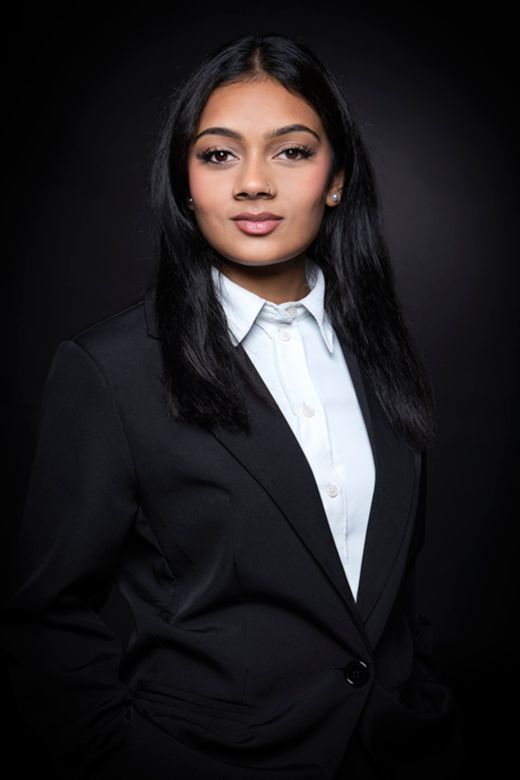 Javinaa Subaskaran - Privatkundenberaterin