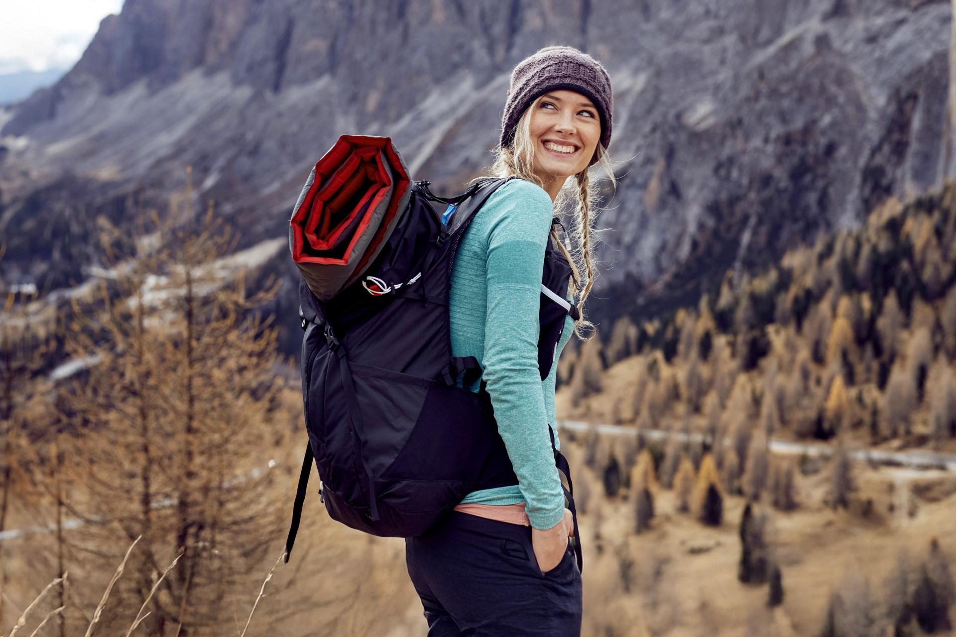 Frau mit Rucksack