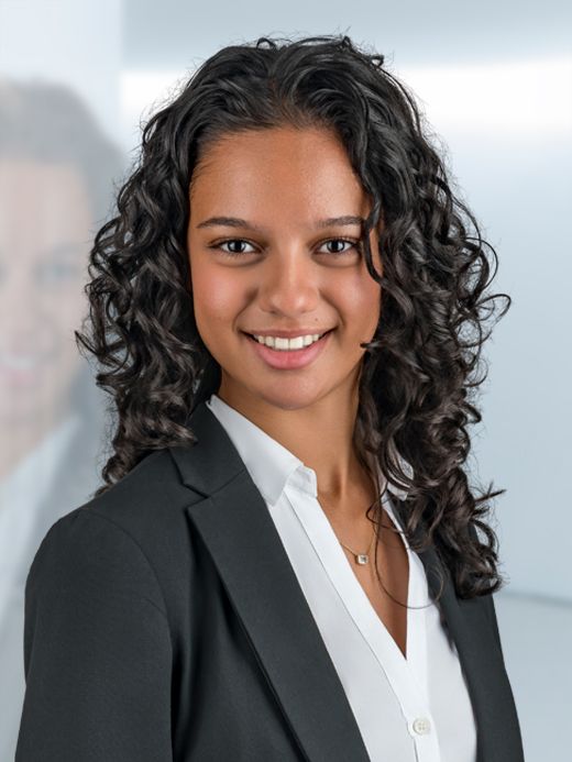 Larissa Martins - Kundenberaterin