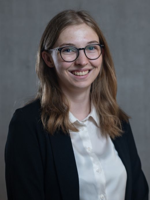 Lea Pizzol - Mitarbeiterin Services