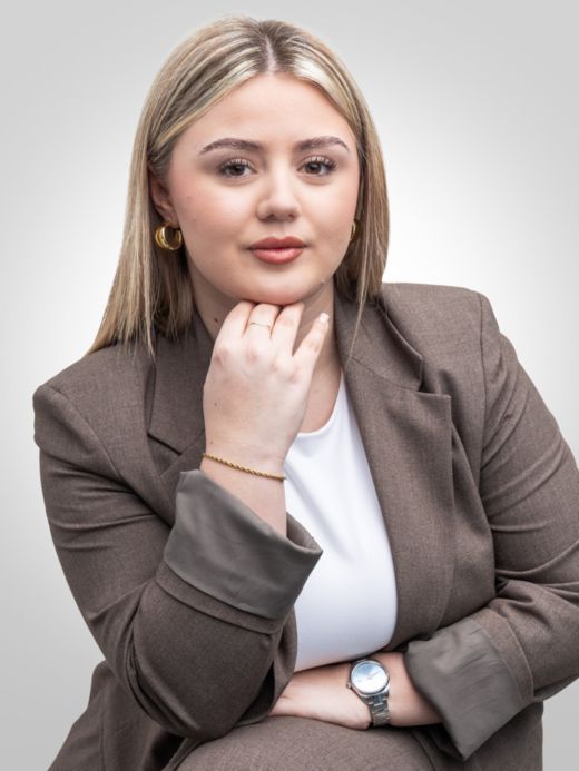 Ledina Abazi - Conseillère clientèle privée