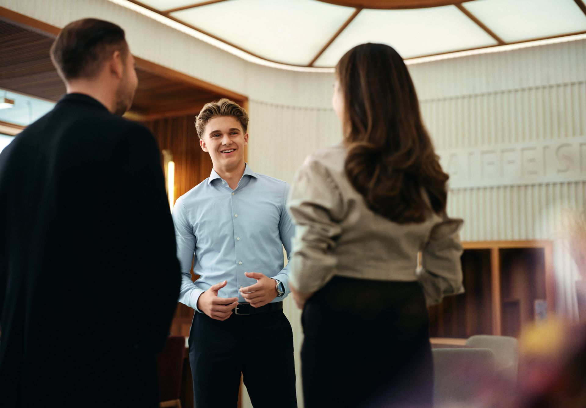 Interessierte Jugendliche