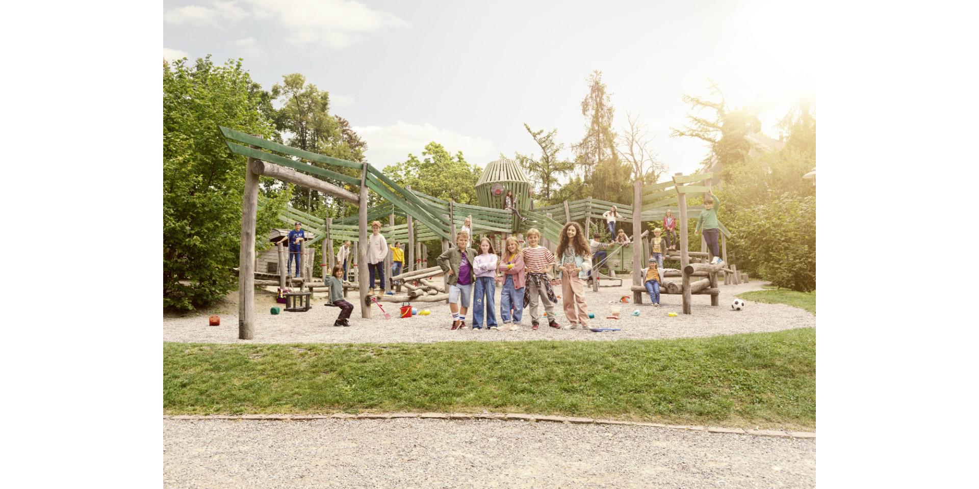 lokalhelden spielplatz mit kinder