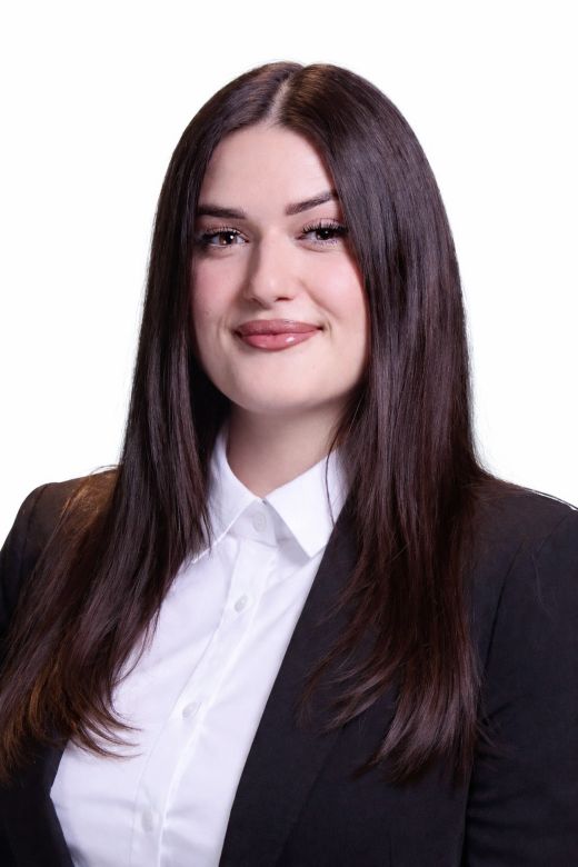 Medina Luma - Privatkundenberaterin