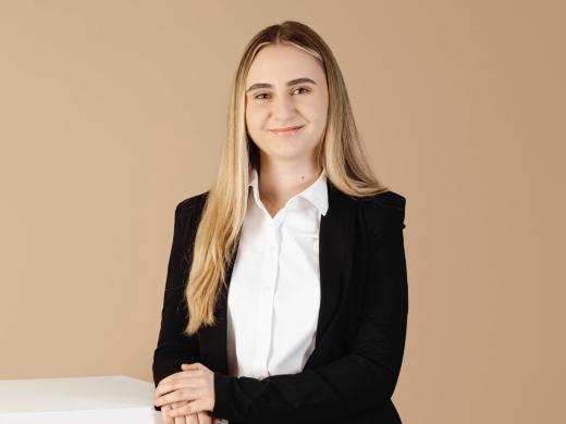 Lorena Marku - Kundenberaterin