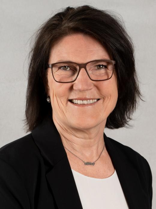 Monika Aemmer - Fachspezialistin Nachlass