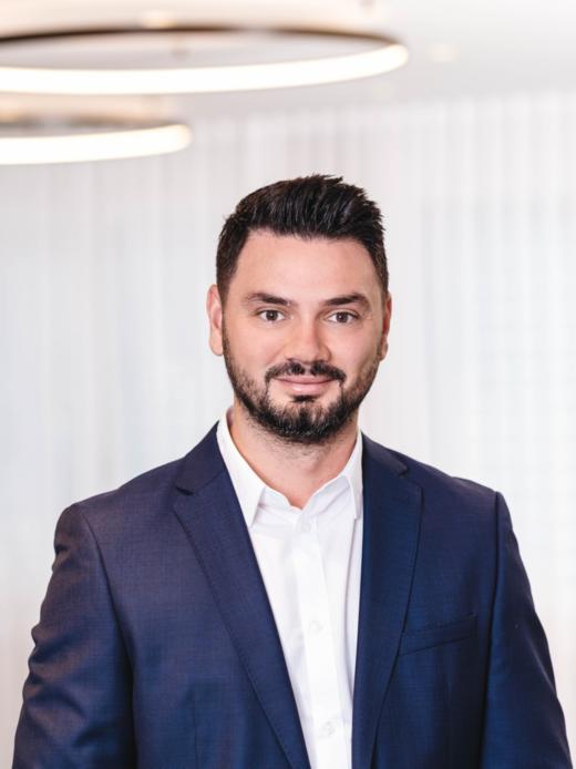 Aziz Neziri - Mitarbeiter Credit Office