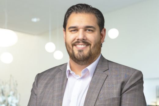 Gazmen Qunaj - Vermögensberater