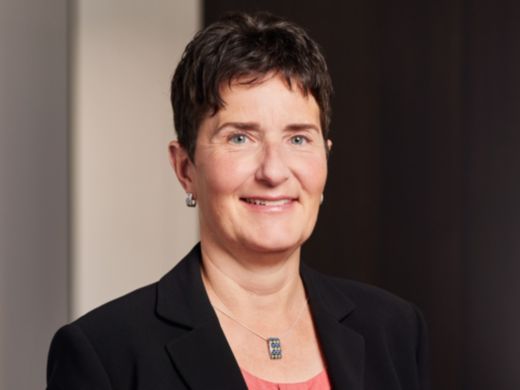 Birgit Enderle - Assistentin der Bankleitung