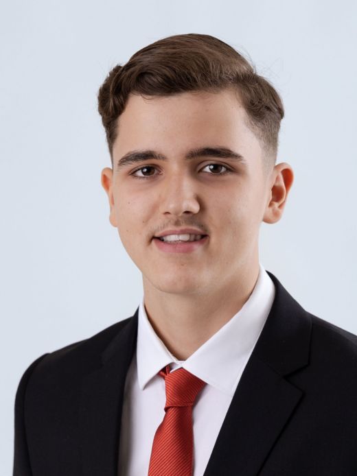 Roni Haziri - Kundenberater