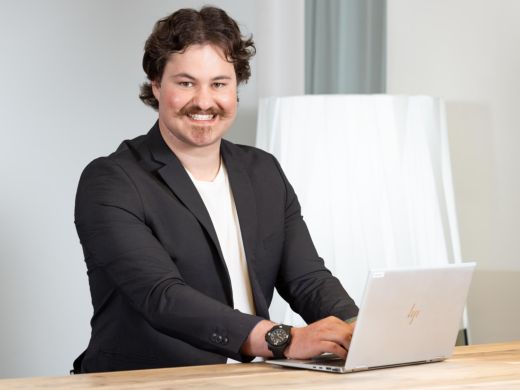 Andri Sedrin Siegenthaler - Mitarbeiter Kreditsupport