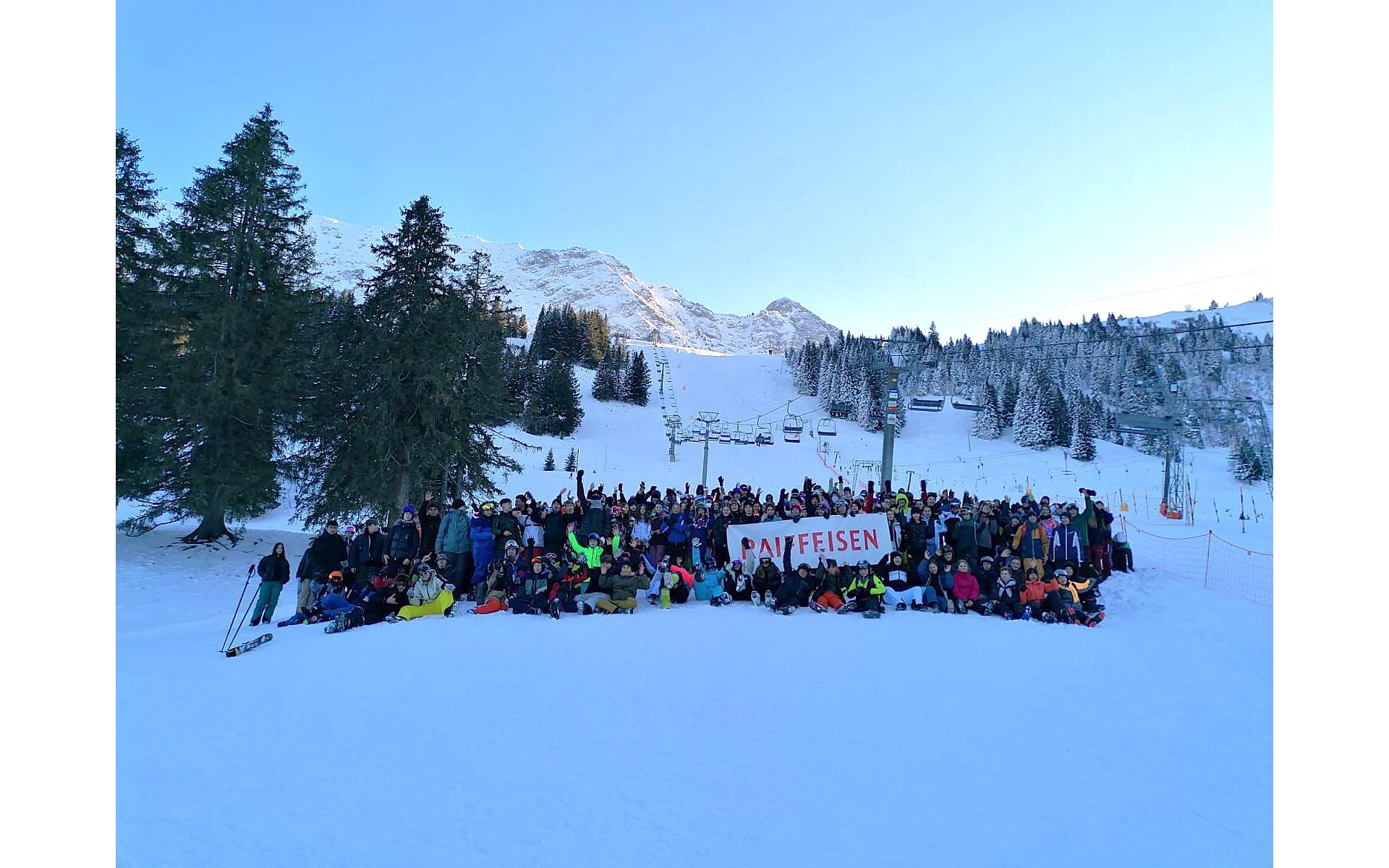 Wintersporttag Oberstufe Horw Gruppenfoto