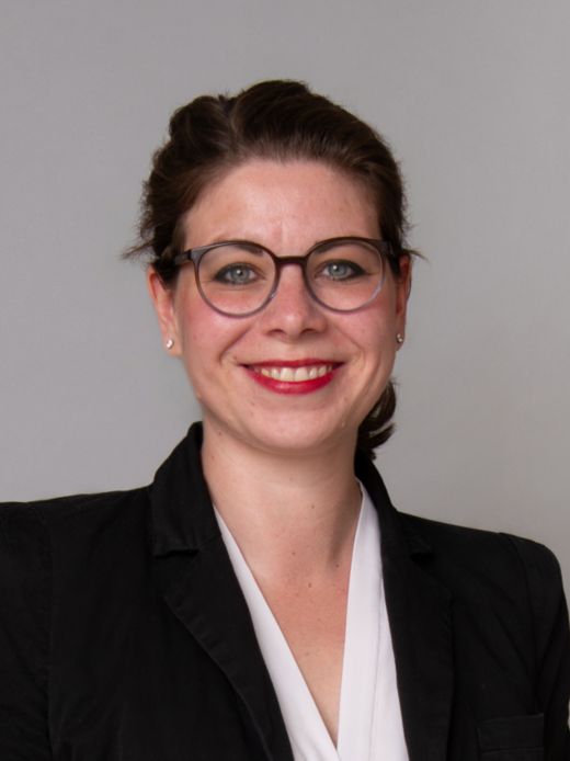 Michèle Spreiter - Leiterin Vorsorge und Versicherung