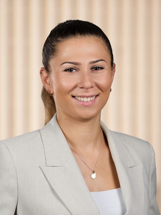 Yasemin Tanyel 