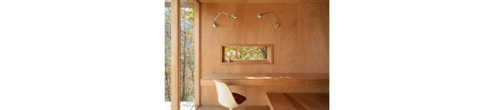 Una vista idilliaca in mezzo al verde quando si lavora seduti alla propria postazione.