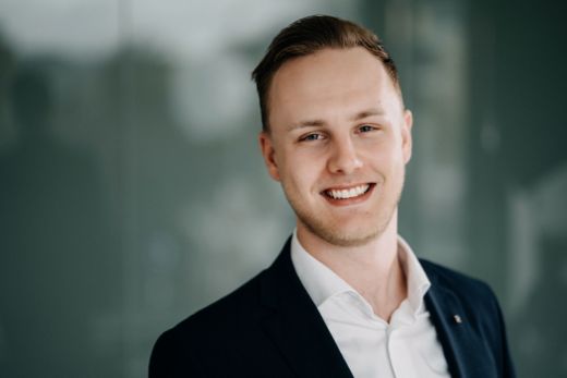 Tobias Burkard - Leiter Firmenkundenberatung
