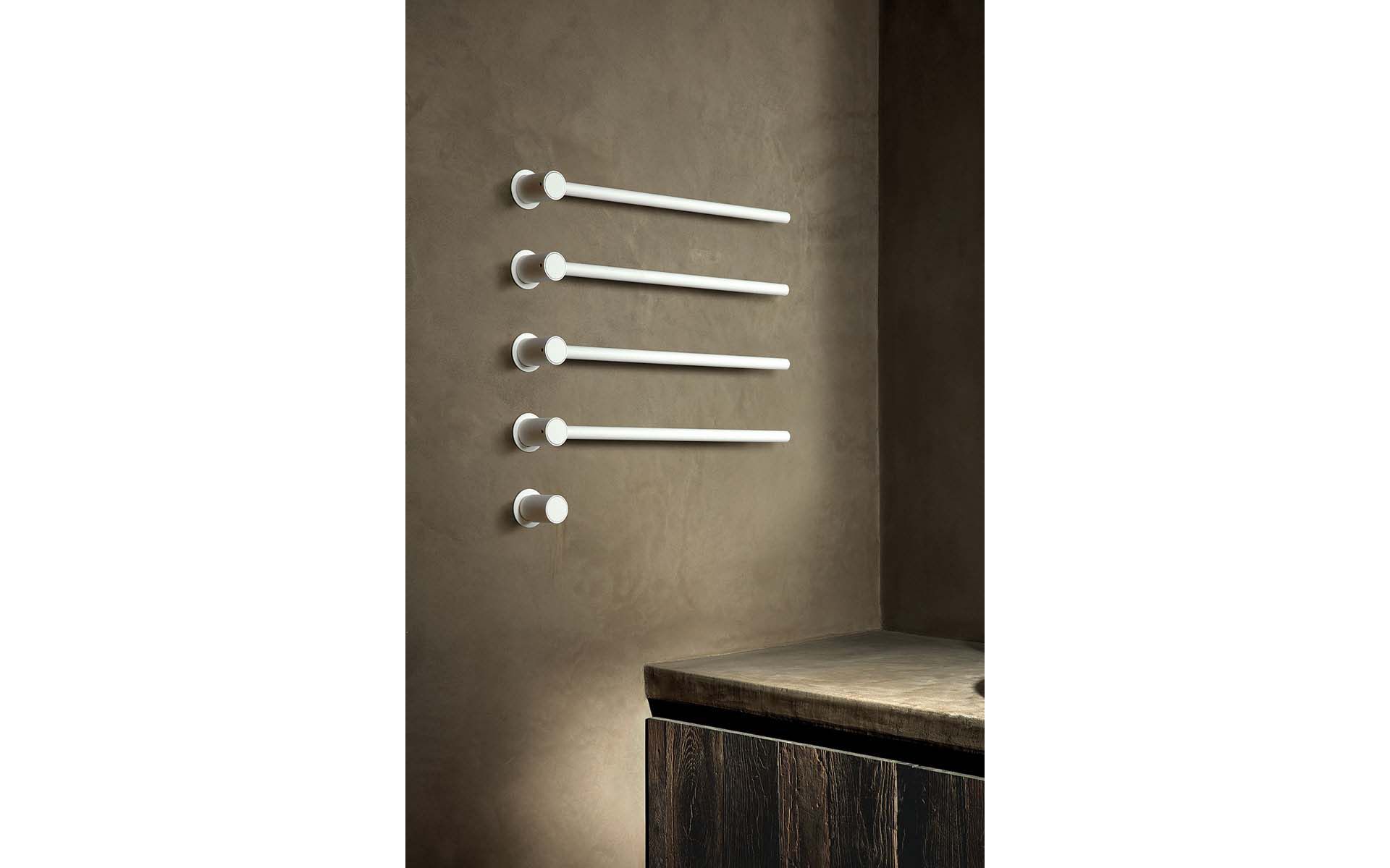 Con tre o venti elementi riscaldanti, lo scalda asciugamani «T39» è un classico sempre richiesto. Foto: Vola