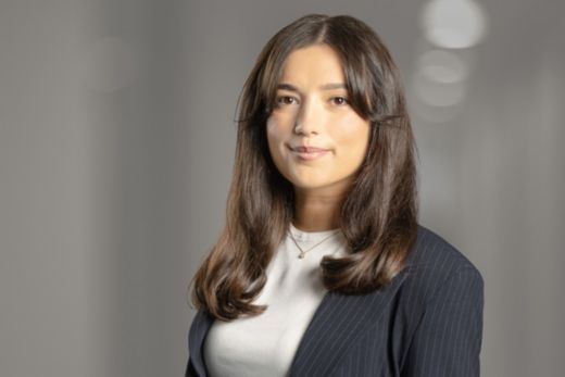 Elmedina Zendeli - Privatkundenberaterin